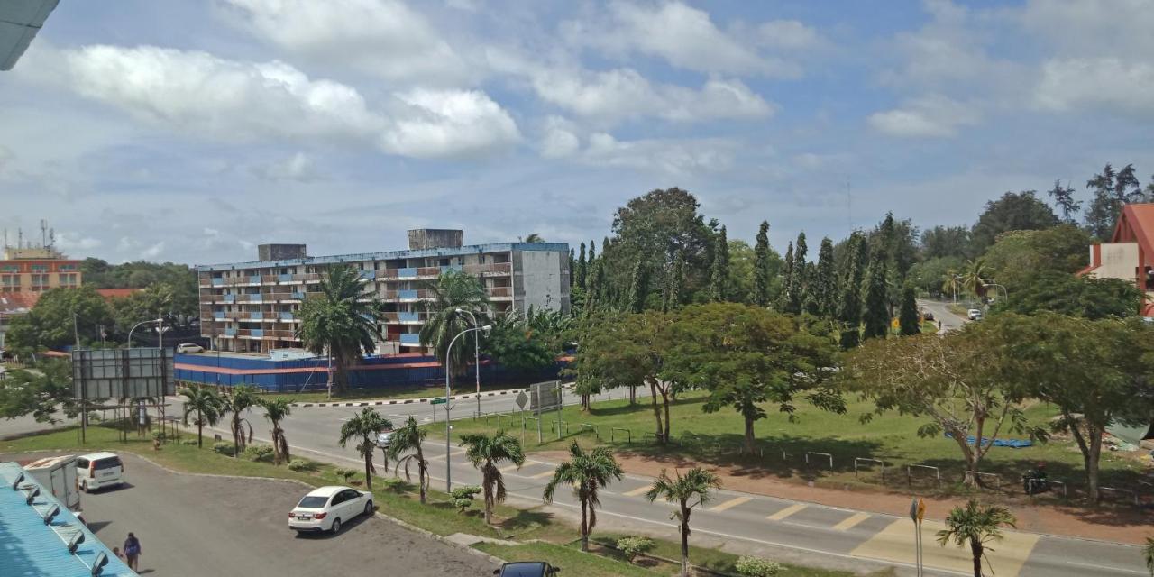 The Upper Deck Hotel كودات المظهر الخارجي الصورة
